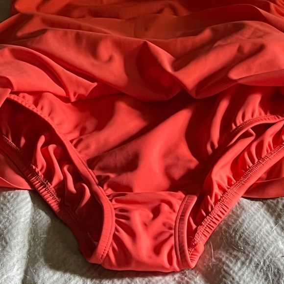 Aqua Green One-Piece Lined Swim Skirt NWOT W/ Attached Flirty Ruffle Skirt-SZ 8 - Picture 8 of 13